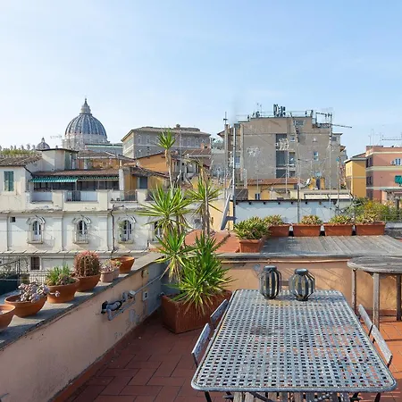 Borgo Vittorio Terrace By In