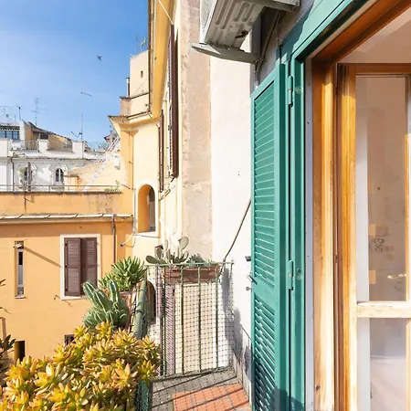 Borgo Vittorio Terrace By In Roma