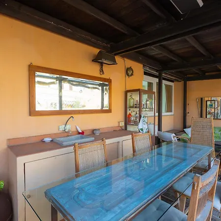 Apartment Borgo Vittorio Terrace By In *